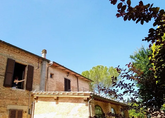 מלון Casa Cecchi *